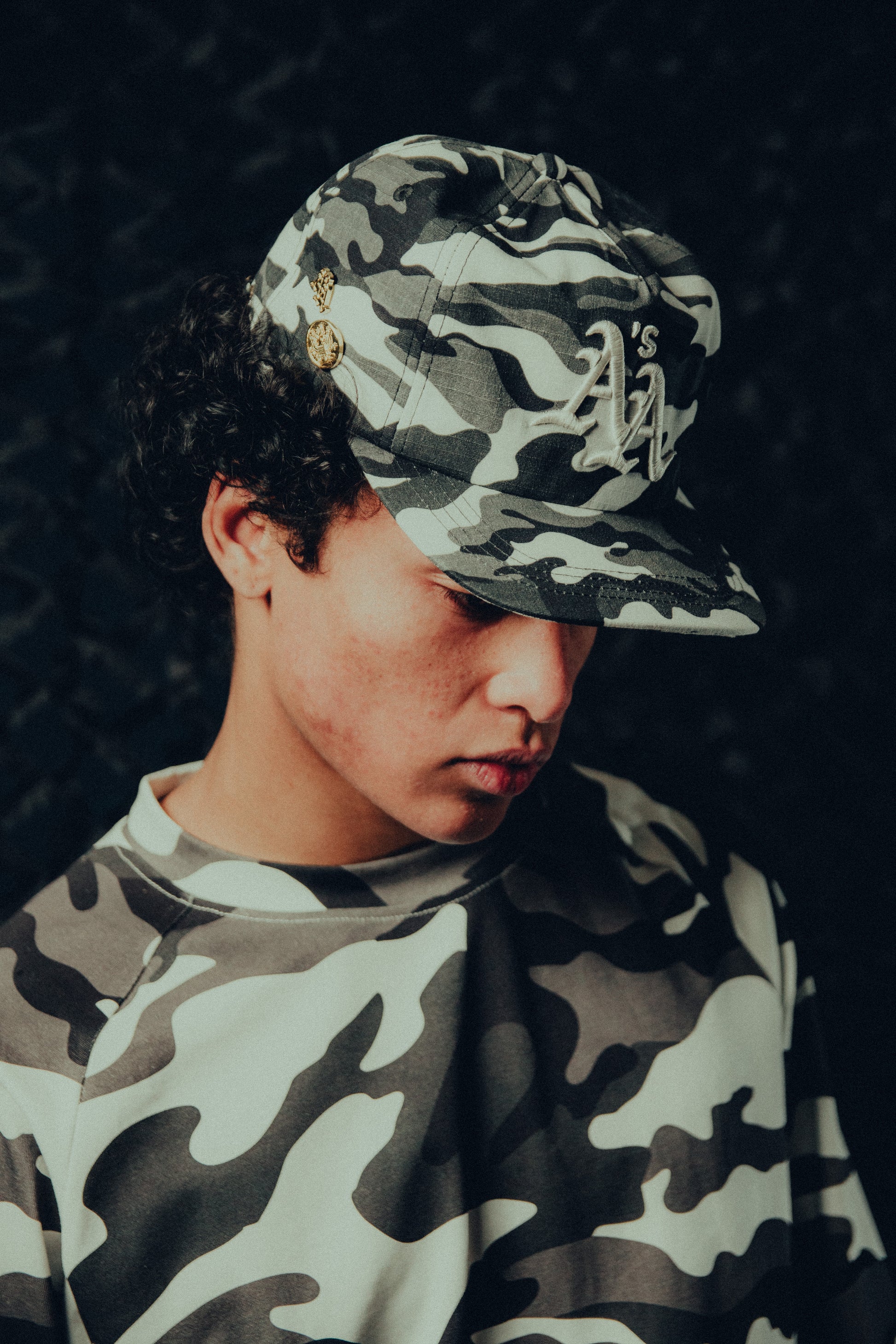 Snow camo snapback
