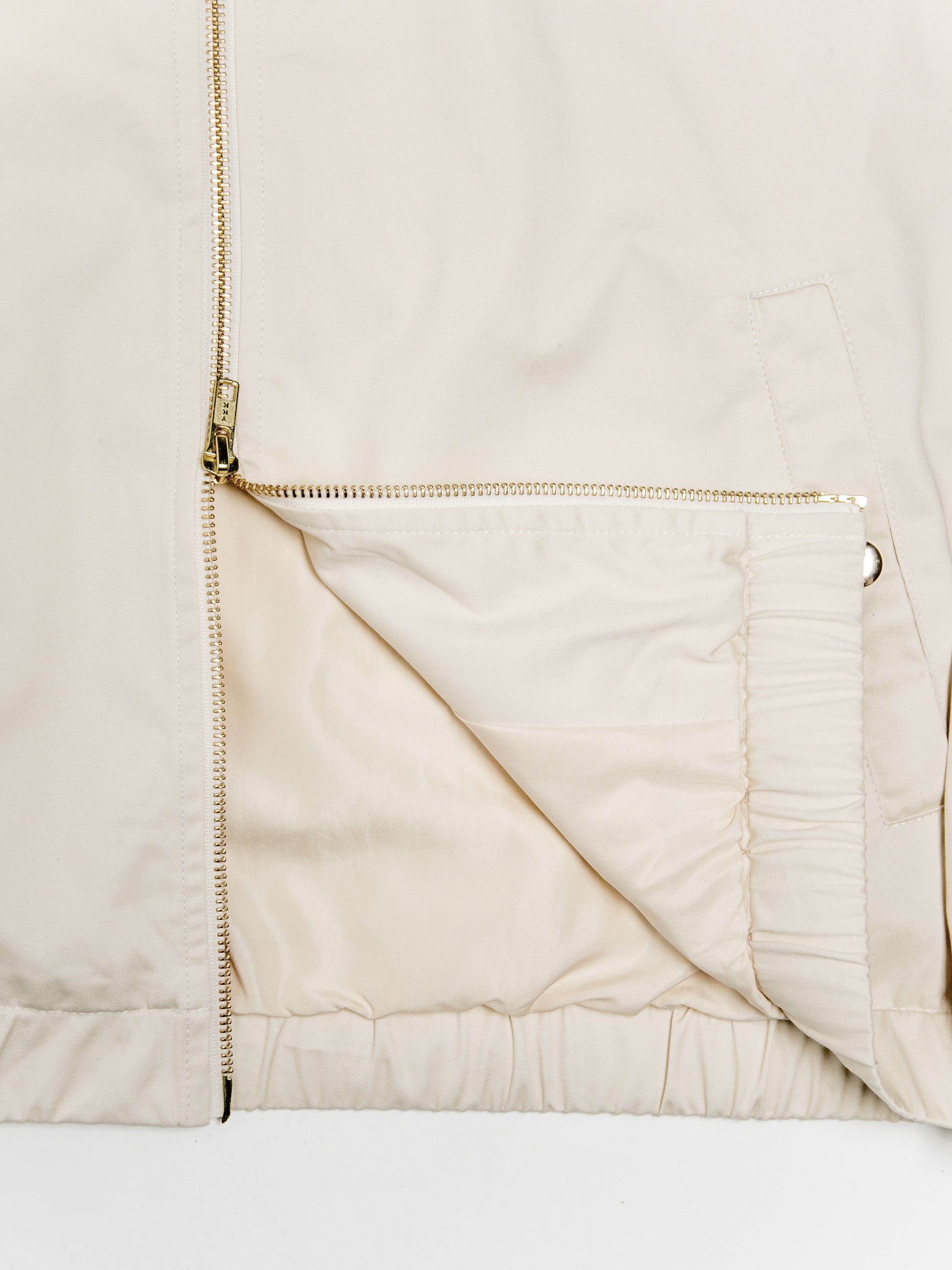 Zipper close up - gold zipper - YKK zipper - Lining - Fabric - Cotton twill fabric